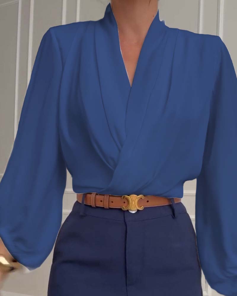 Trendy Lantern Sleeve Blouse with Solid V-Neck