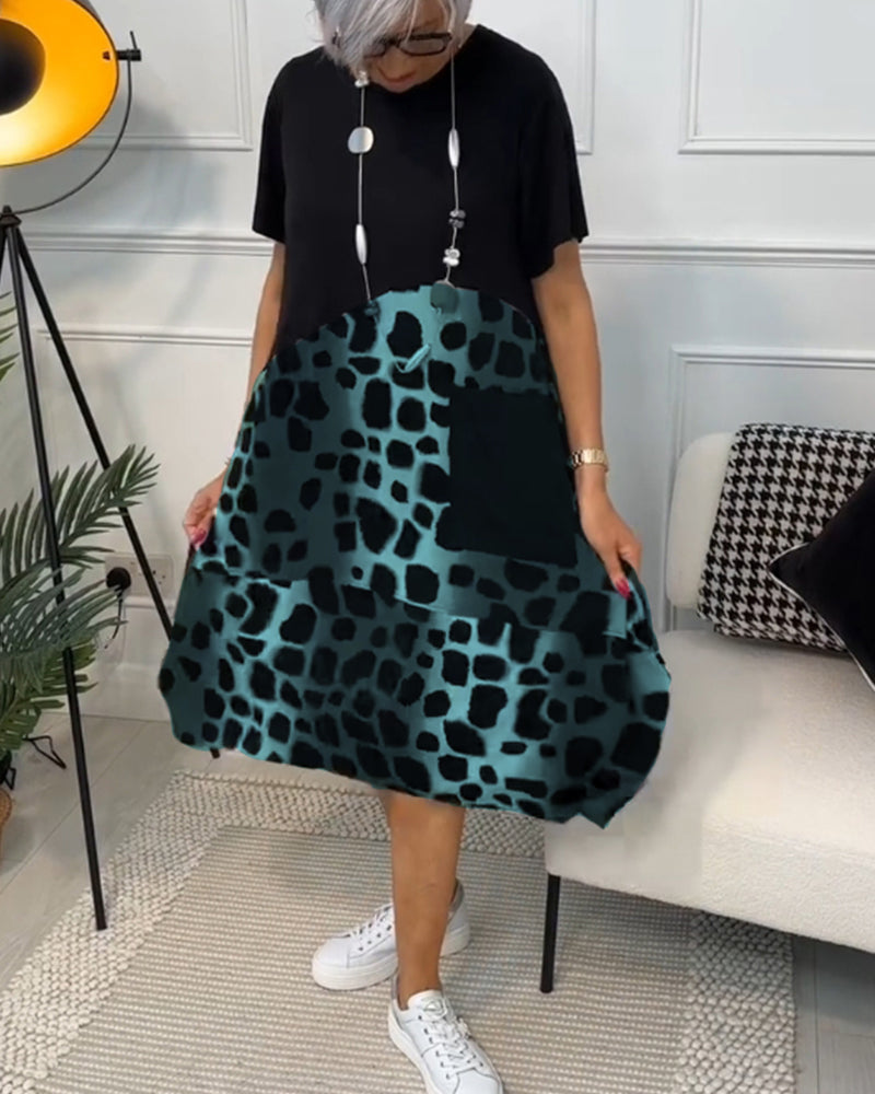 Printed Short Sleeve Dress with Round Neck