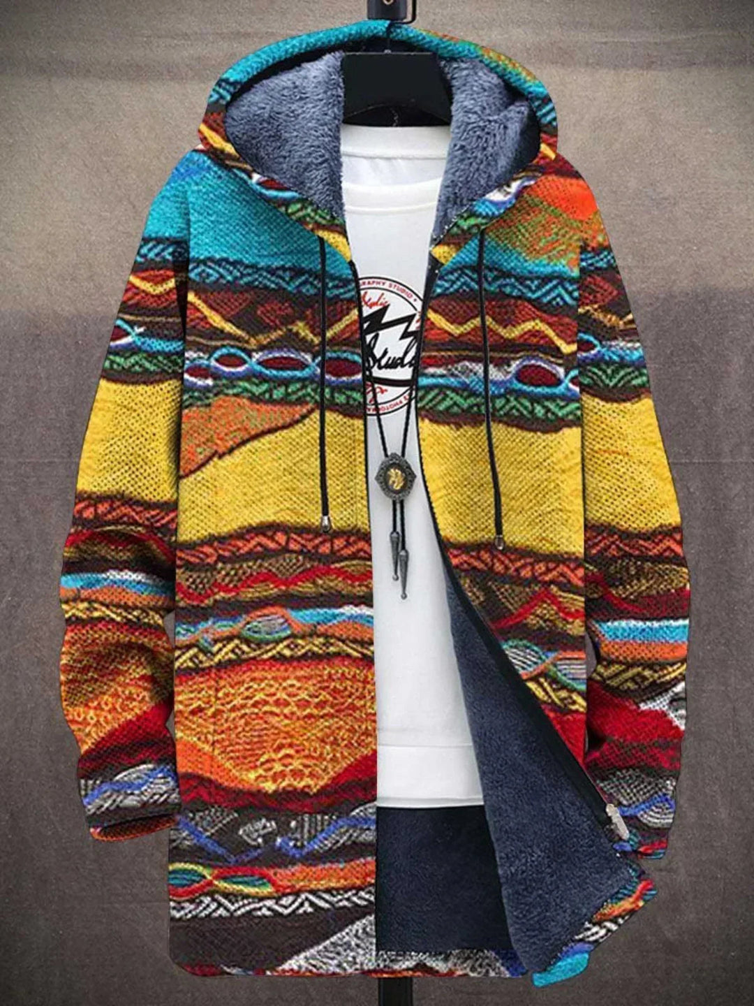 Elouera - Luxurious Cardigan with Artistic Inspiration
