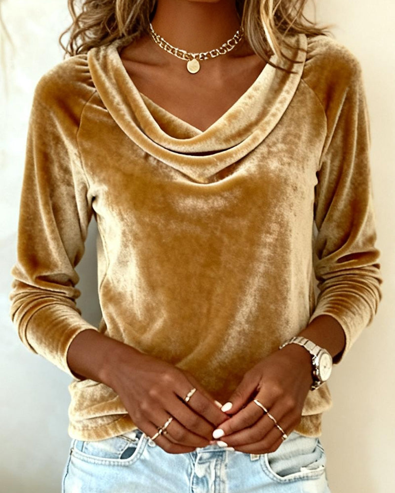 Long Sleeve Top in Velvet in Solid Color