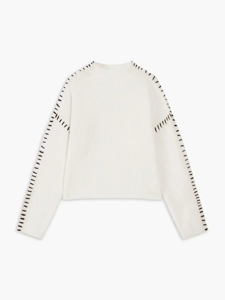 Nia - Cozy Sweater